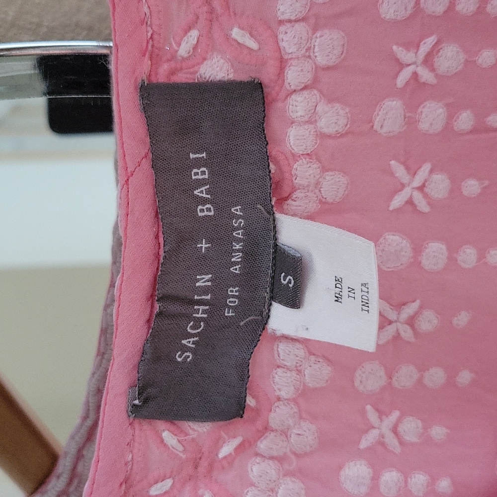 Sachin and Babi pink tunic with white embroidery (S) - Picture 2 of 5